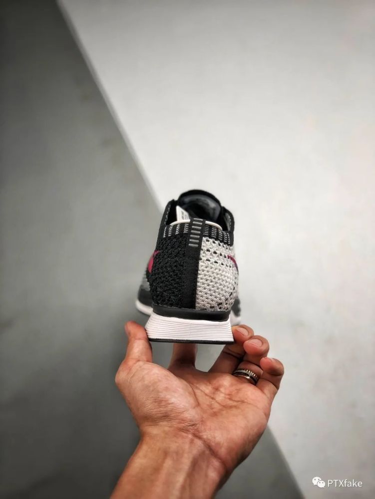彩虹色勾＋阴阳鞋面，NikeFR复古跑鞋开箱测评！