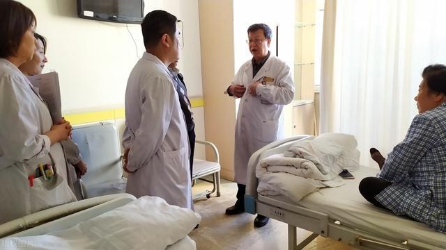 糖友30多岁，糖化血红蛋白高达11，查出糖尿病肾病，医生说都怪没重视