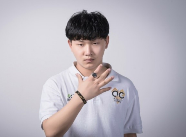 电竞人物志kpl第一上单你永远可以相信的fly