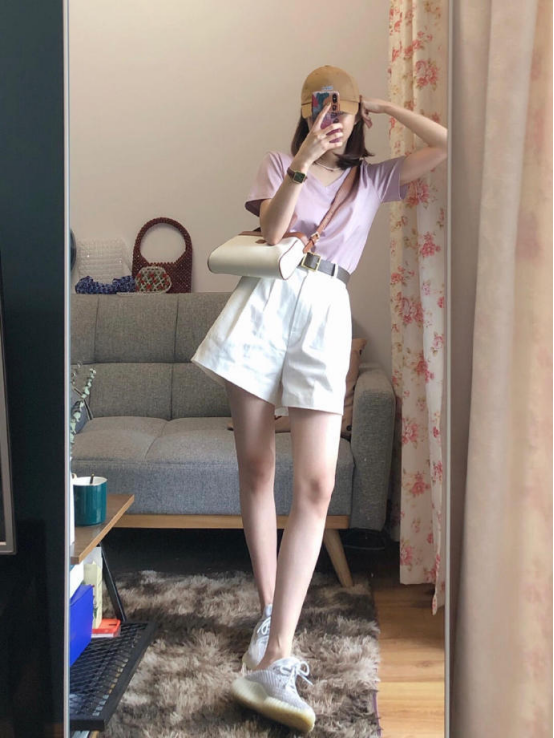 快扔掉你的阔腿裤吧!今年夏季流行这种宽松高腰裤,满满男友风 快扔掉你的阔腿裤吧!今年夏季流行这种宽松高腰裤,满满男友风