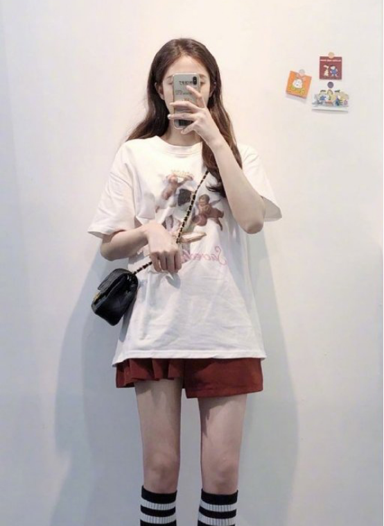 快扔掉你的阔腿裤吧!今年夏季流行这种宽松高腰裤,满满男友风 快扔掉你的阔腿裤吧!今年夏季流行这种宽松高腰裤,满满男友风