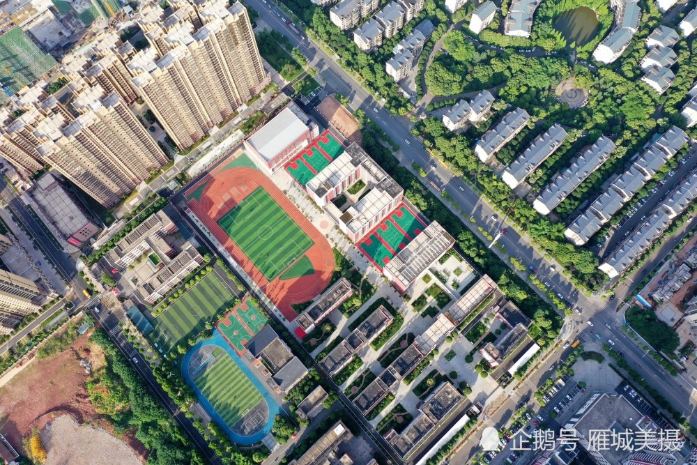 航拍衡阳市华新实验中学:高新区唯一的一所市直公办寄宿制初中