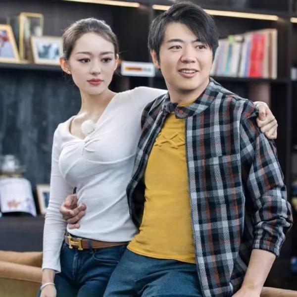 郎朗的妻子吉娜卸下"假睫毛"后,其"真实模样"超美的