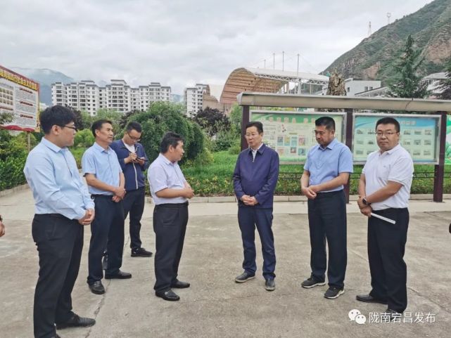 李建功要严密组织把握好工作环节营造安全有序的考试环境