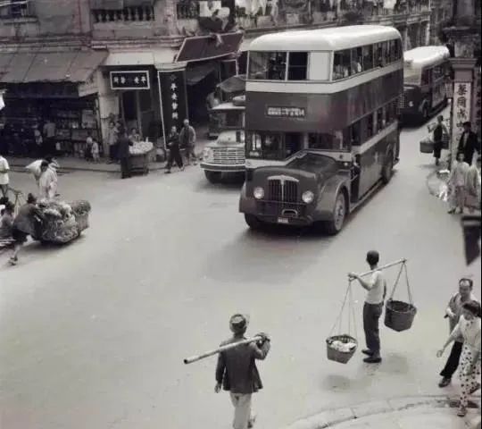 1950年代的香港街头.