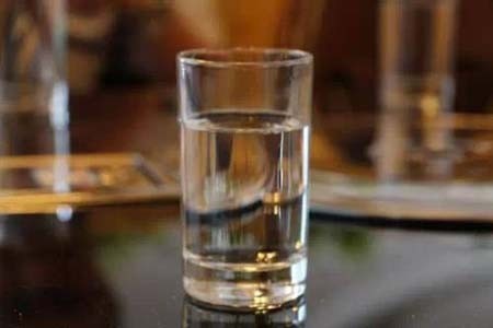 糖尿病人群晚上到底能不能喝水？无论如何，有3种水要少喝