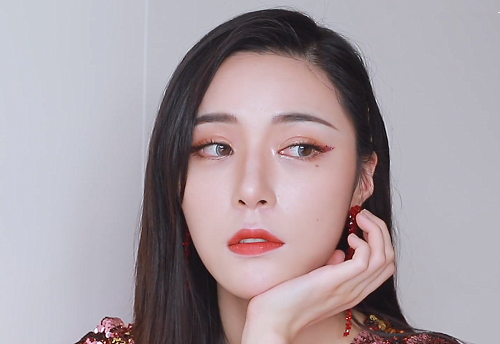 高中生仿妆“迪丽热巴”，你的立体感在哪里？成品一出：跪求联系方式！