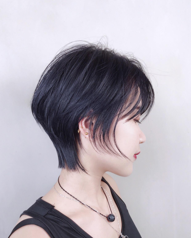 赶快来试试这23款发型吧,蓬松时尚又减龄,告别老气