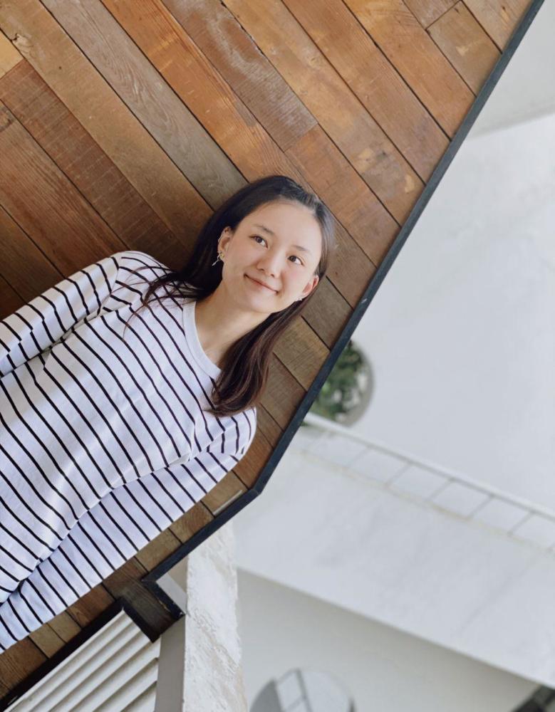 平凡又普通的女主角馨子,演艺事业滑坡,如今生活和美貌好到不敢认