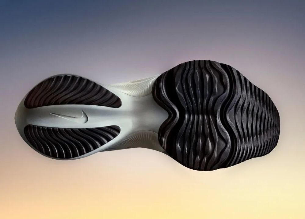nike air zoom tempo next%