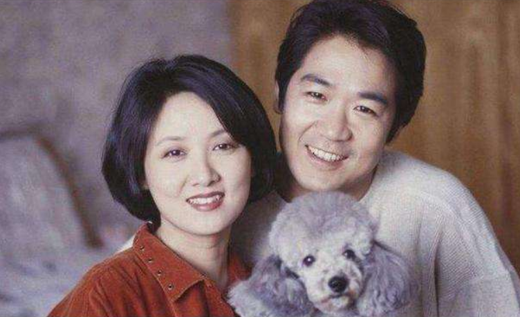她曾是张国立的老婆,离婚31年仍孤身一人,儿子是她一生的痛