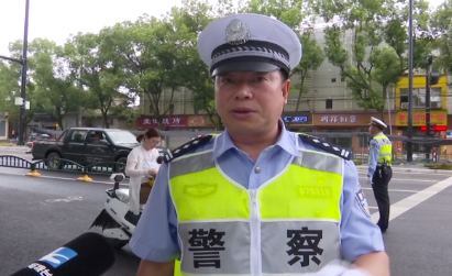 丽水市公交局副局长 交警支队长 颜华荣 像哈罗单车,这种电动单车这