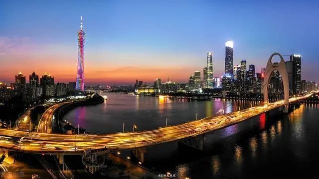 贸易进出口总额大于GDP_进出口贸易图片(2)