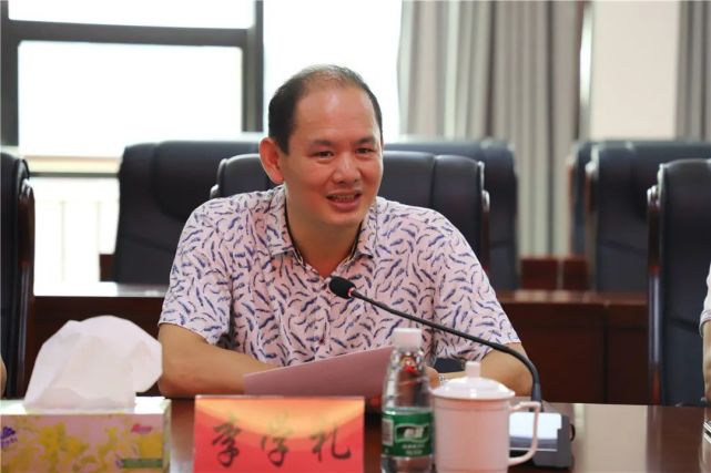 湖南省人民检察院党组成员,副检察长丁维群一行莅临洞口县院调研指导