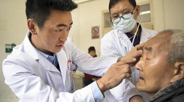 有一个外科医生男朋友是种什么样的体验？