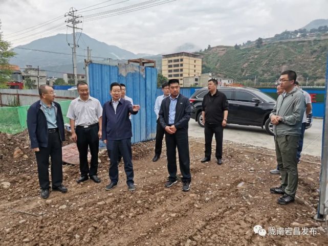 7月1日上午,县委副书记,县长李建功会同副县长田晓斌,何立乾,于文豪