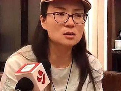 看看苟晶的毕业照，你怎么能说我是野鸡学校？