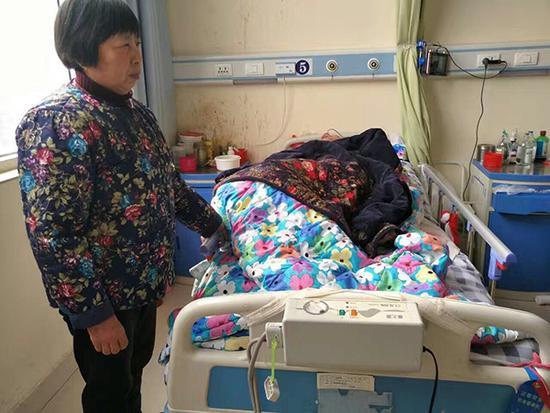 江蘇灌云縣住建局人員孫桂軍下鄉(xiāng)檢查喝成植物人 已啟動(dòng)問責(zé)程序
