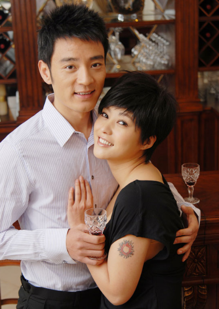 她是邓超前女友,李光洁前妻,二婚嫁给了刘烨,35岁生了