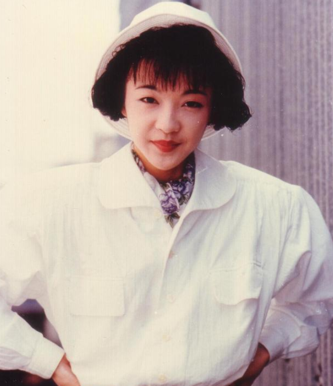 粤语天后陈慧娴巅峰时退出歌坛赴美留学如今54岁还是单身