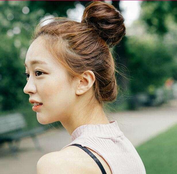 真正发质好的女生，很少扎马尾和丸子头，这些发型才是“心头爱”