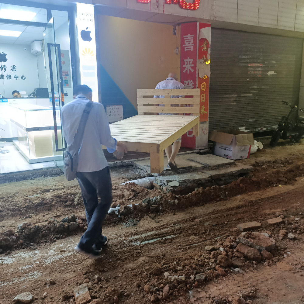 “来了就是深圳人”，不！来了就是为房东打工的人！