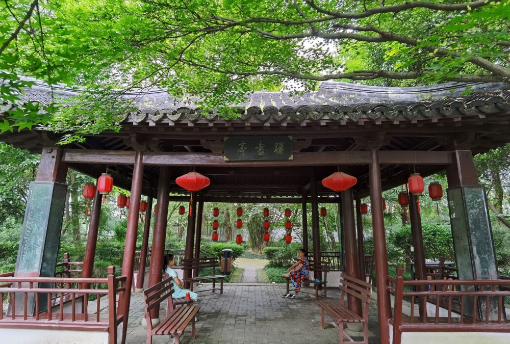 江南小园林,清代著名学者,文学家朱彝尊故居"曝书亭"
