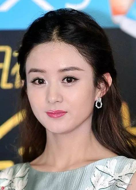 颖宝色目测会火！“轮廓玫瑰唇”气质满分颜值刷新