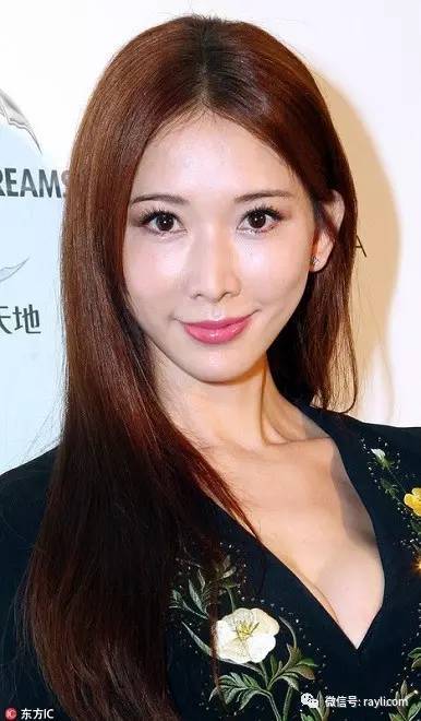 颖宝色目测会火！“轮廓玫瑰唇”气质满分颜值刷新