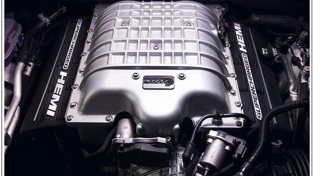 搭载6.2t v8发动机 道奇地狱猫红眼曝光