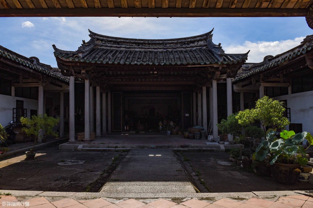 广东普宁德安里,百年古建筑群堆满"古董",堪称潮汕民居博物馆