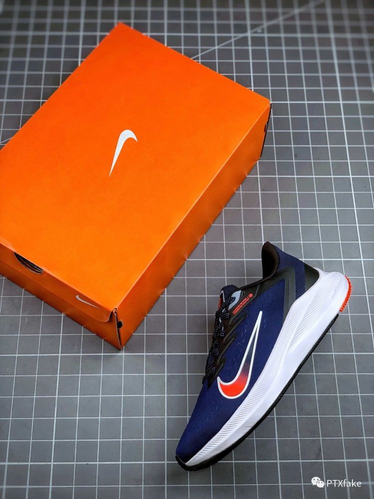 脚回感弹感受非常直接,nike winflo 七代渐变跑鞋开箱测评