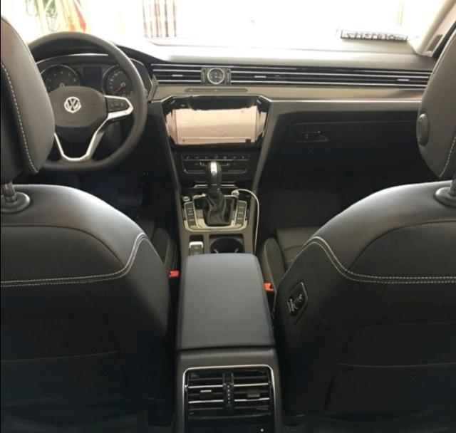 25岁小伙喜提2020款大众迈腾,家用很合适,分享1000公里用车感受