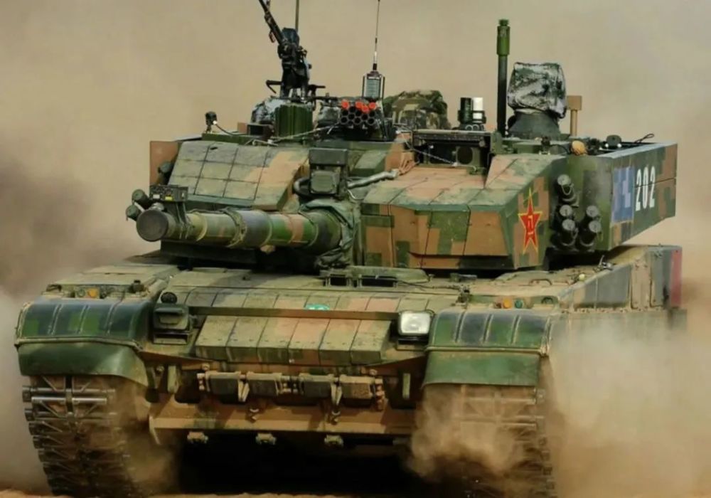 m1a2sepv3在前装甲上又加了2块厚厚的附加装甲,增强防护的目的昭然