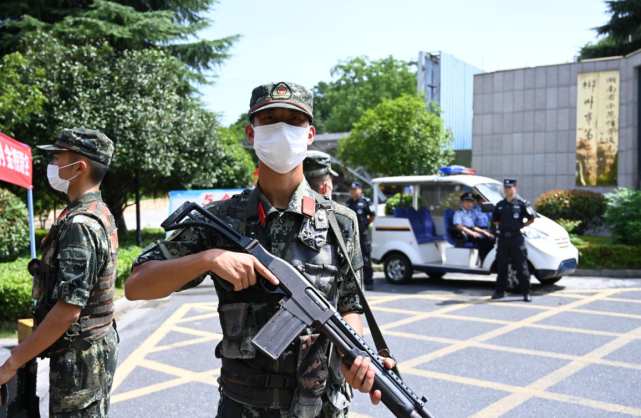 武警湖南省郴州支队启动武警公安联勤巡逻护航高考