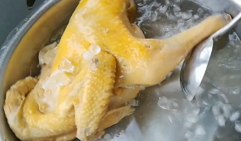 白切鸡的制作过程
