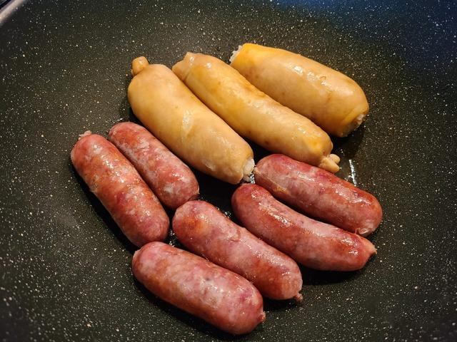 自制香肠特简单,有饭有肉,孩子吃它补钙健脑,比买的健康又卫生