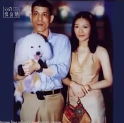 泰国国王玛哈的爱犬有多幸福？获封“元帅”，西拉米王后为其献舞