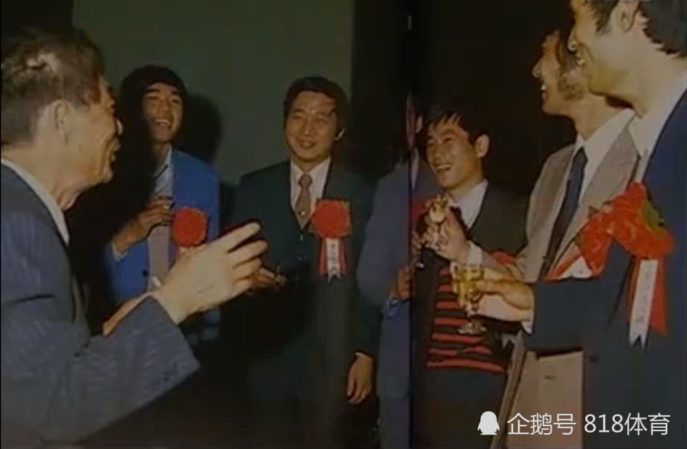 不久之后,藤泽秀行,小林光一,加藤正夫三人果然削发谢罪.