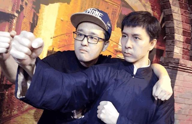 666gg电竞比分网｜德云色笑笑直播玩游戏差点被封，还好被提醒，发文表示后怕