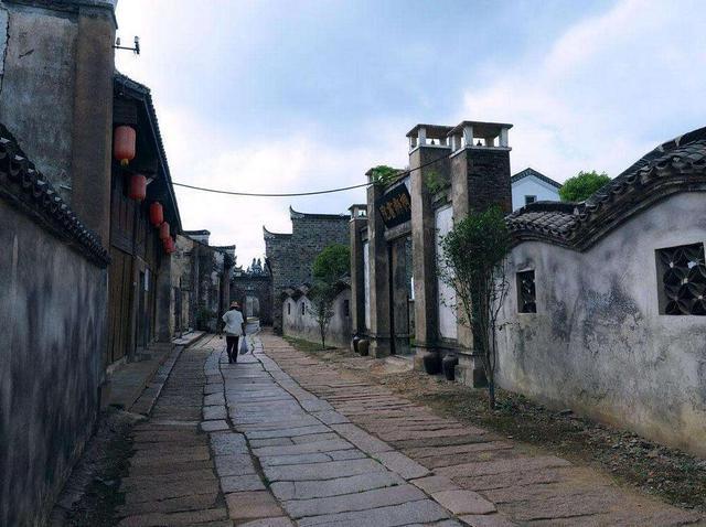 安庆投资8.8亿改造的古镇,有着近2000年历史,游客却少得可怜