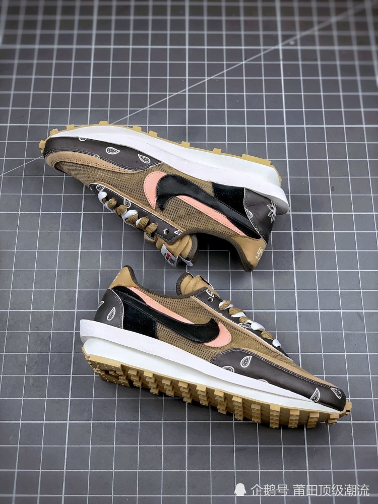 sacai x nike lvd waffle 腰果花双钩