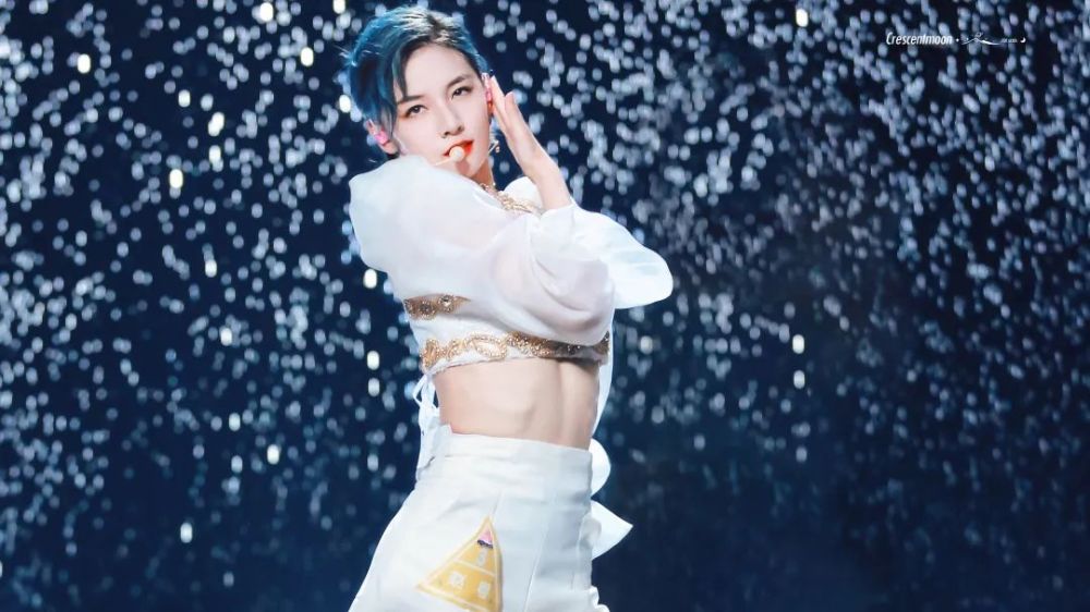 明星们的“彩虹头”发色！高颜值就是要染亮色系！