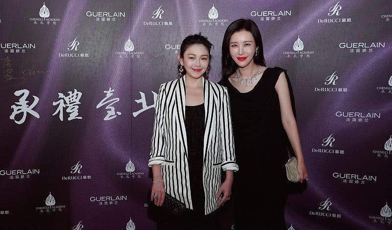 大S也难逃发福，胖回来全身都是大妈味，还剪了这种显老的短发！