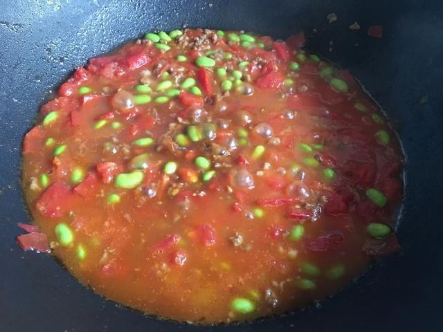 1碗毛豆2个番茄，这样一做，端上桌比红烧肉还受欢迎