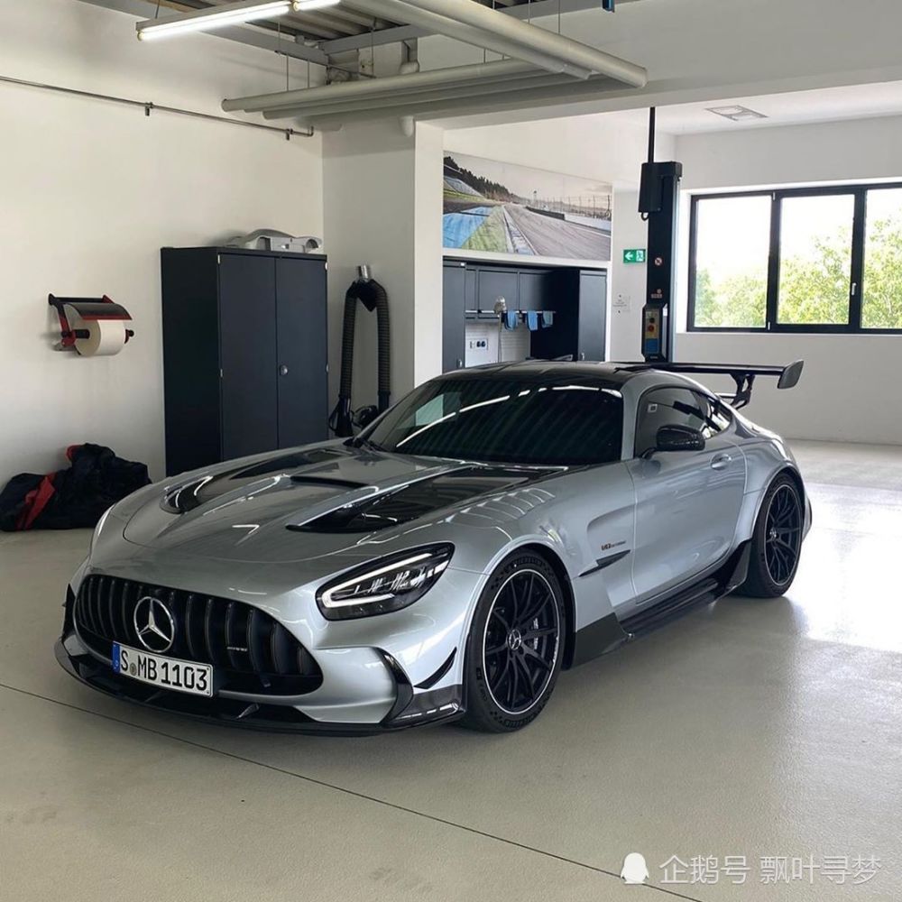 奔驰amg gtr black series 这么帅气的外表