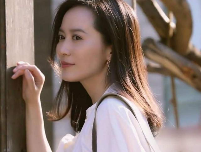 年龄超过40岁,却没有结婚的4位女星,如果给你机会,你