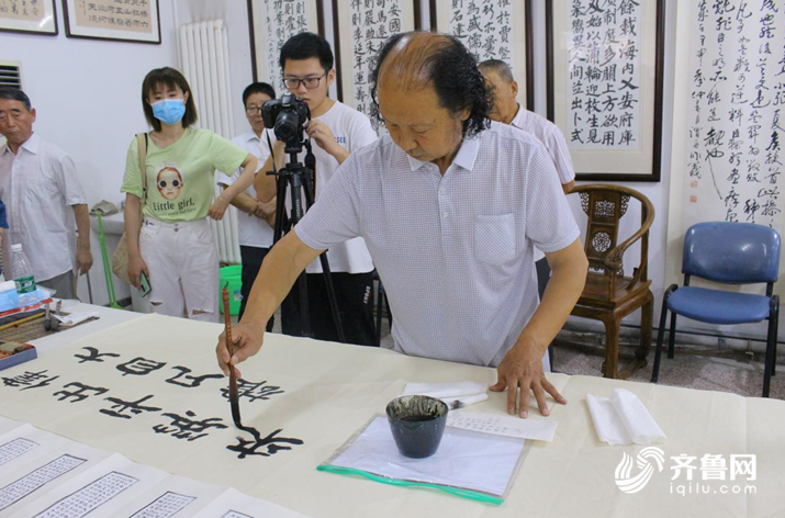 赠与山东省卫健委 闪电新闻记者 姚瑶 崔竞文 实习记者 孔然 刘馨桐