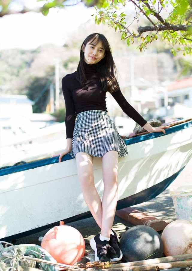 假面骑士:美女小姐姐井桁弘惠篇,她笑起来真好看,像春天的花一样