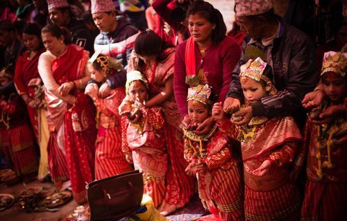 尼泊尔女多男少,为何却很少见中国男子娶尼泊尔姑娘呢?